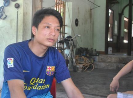 Anh Nguyễn Bá Minh, người cũng bị Lê Văn Nam dùng dao truy sát nhưng may mắn thoát chết kể lại sự việc